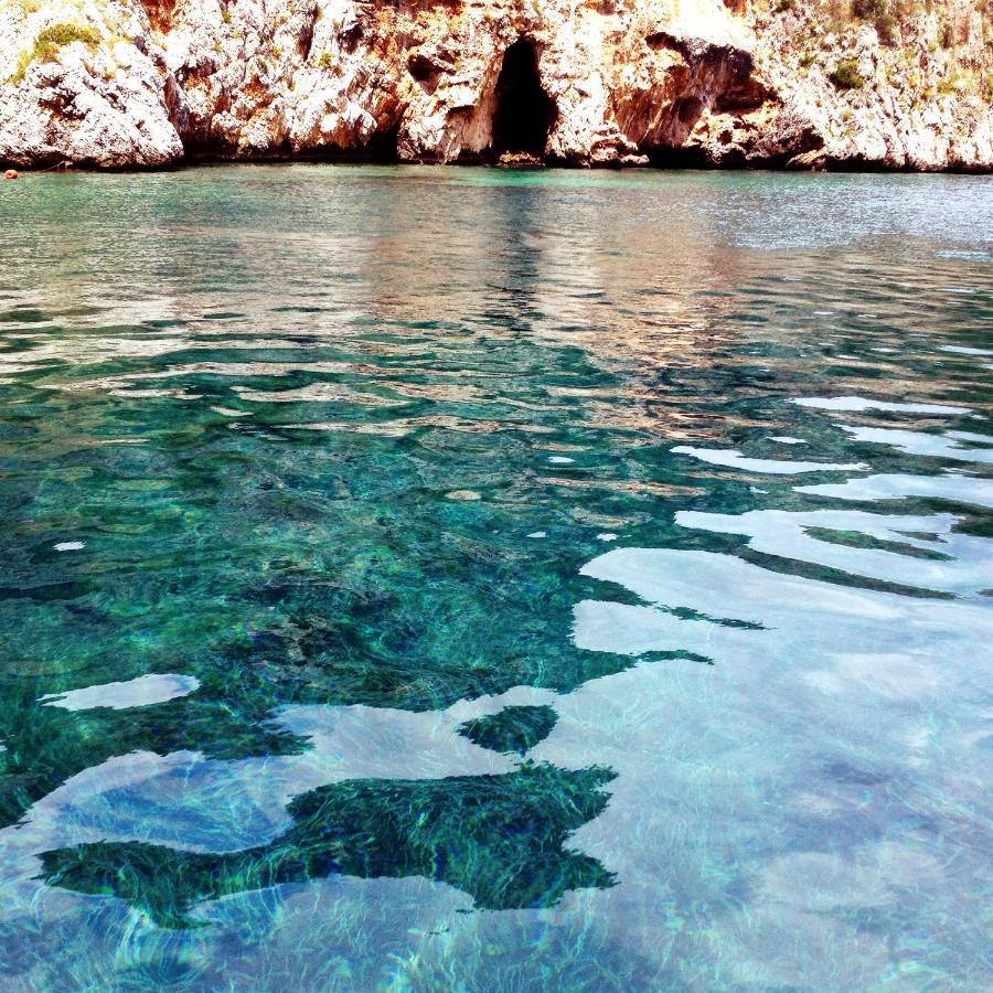 Casa Vacanza Maria Antonieta マリーナ・ディ・カメロータ エクステリア 写真
